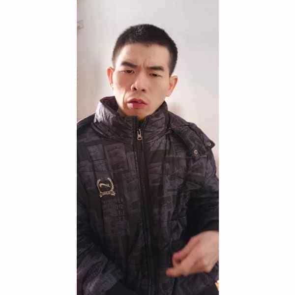 33岁岁四川单身帅哥 - 湘西吉缘网