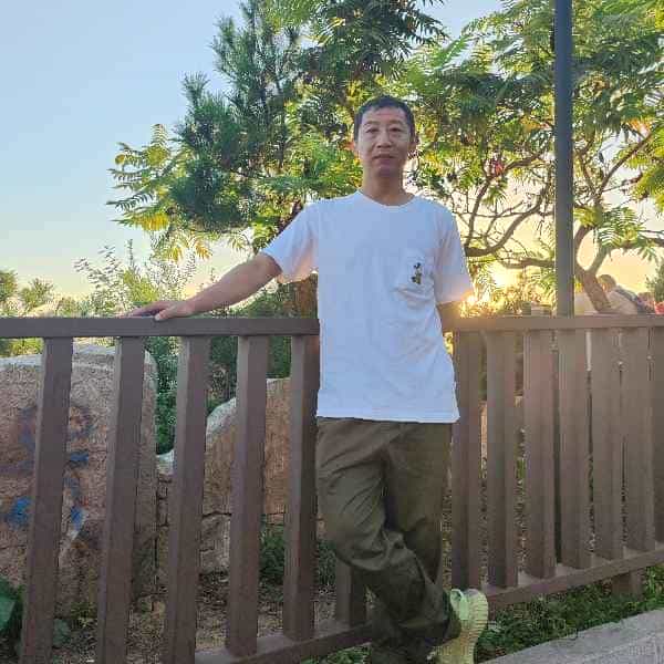 47岁岁辽宁单身帅哥 - 湘西吉缘网