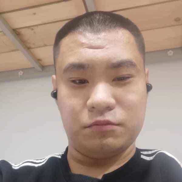 25岁岁山东单身帅哥 - 湘西吉缘网