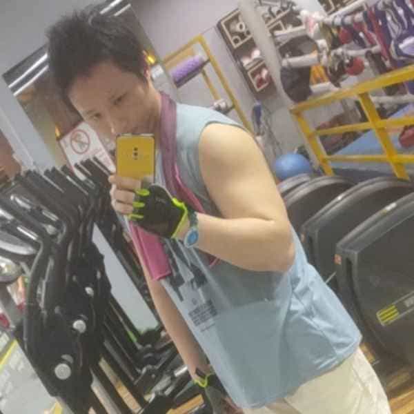 37岁岁广东单身帅哥 - 湘西吉缘网