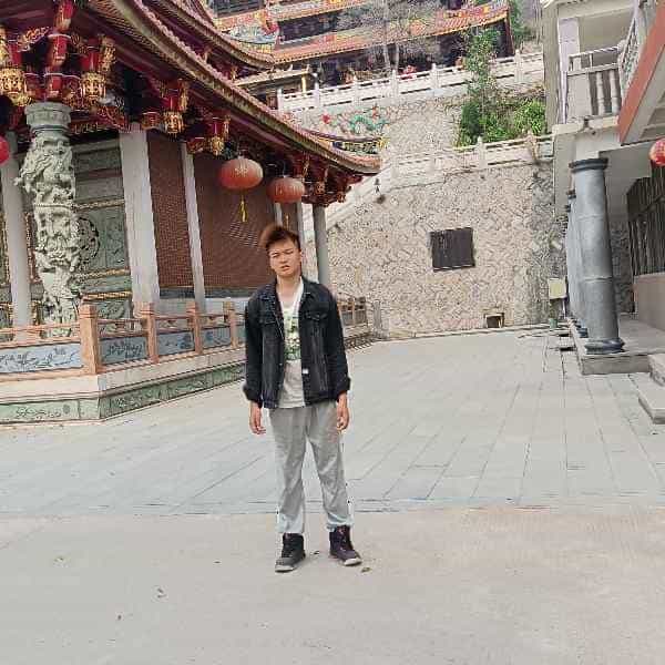28岁岁江西单身帅哥 - 湘西吉缘网