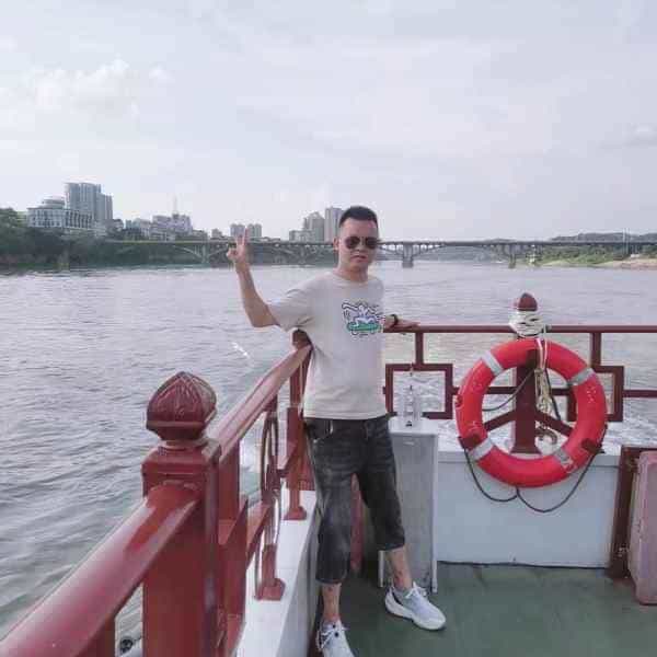 29岁岁四川单身帅哥 - 湘西吉缘网